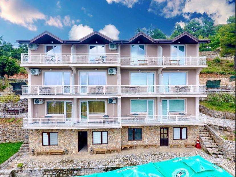 Villa Megdani A Ohrid Eksteriør bilde